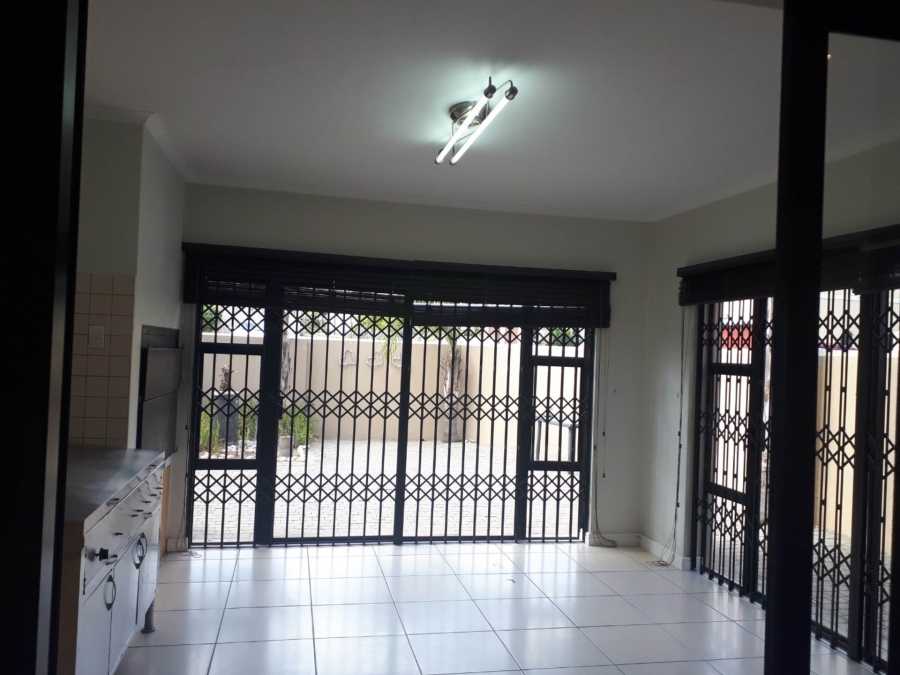 To Let 3 Bedroom Property for Rent in Plattekloof Western Cape